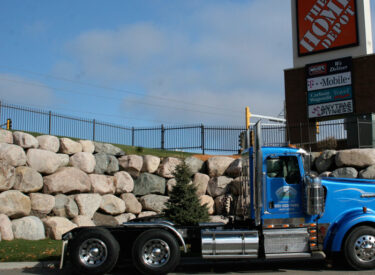 Boulder walls equipment